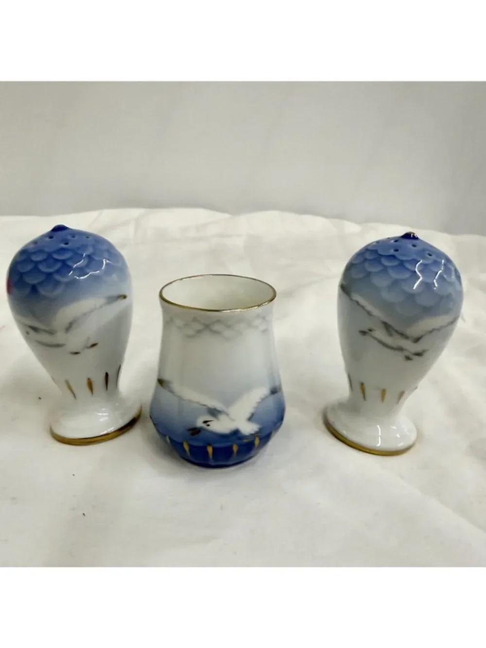 Bing & Grondahl B&G Seagull 52C Salt Pepper Shakers Toothpick Holder Set